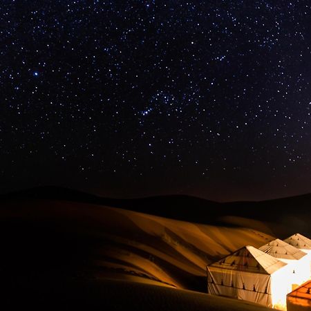 Sahara Dunes Luxury Camp Мерзуга Экстерьер фото