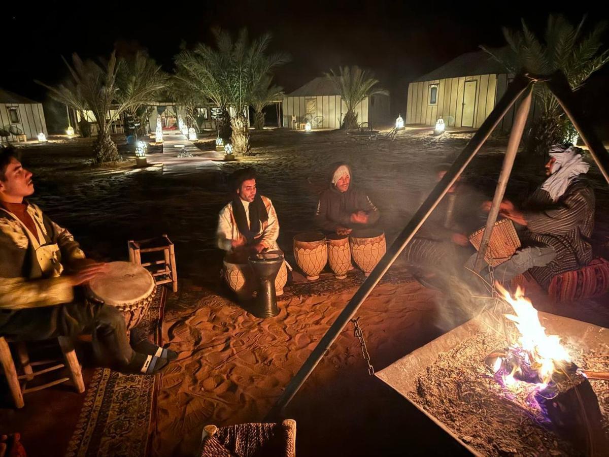 Sahara Dunes Luxury Camp Мерзуга Экстерьер фото